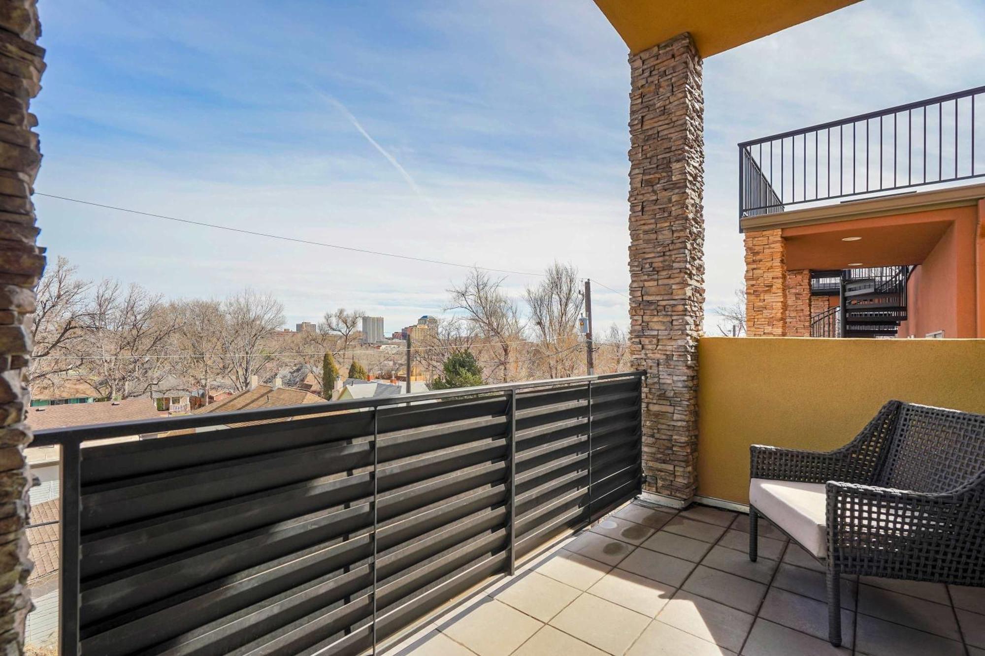 The Chestnut Downtown Rooftop Deck W Firepit Villa Colorado Springs Exterior photo