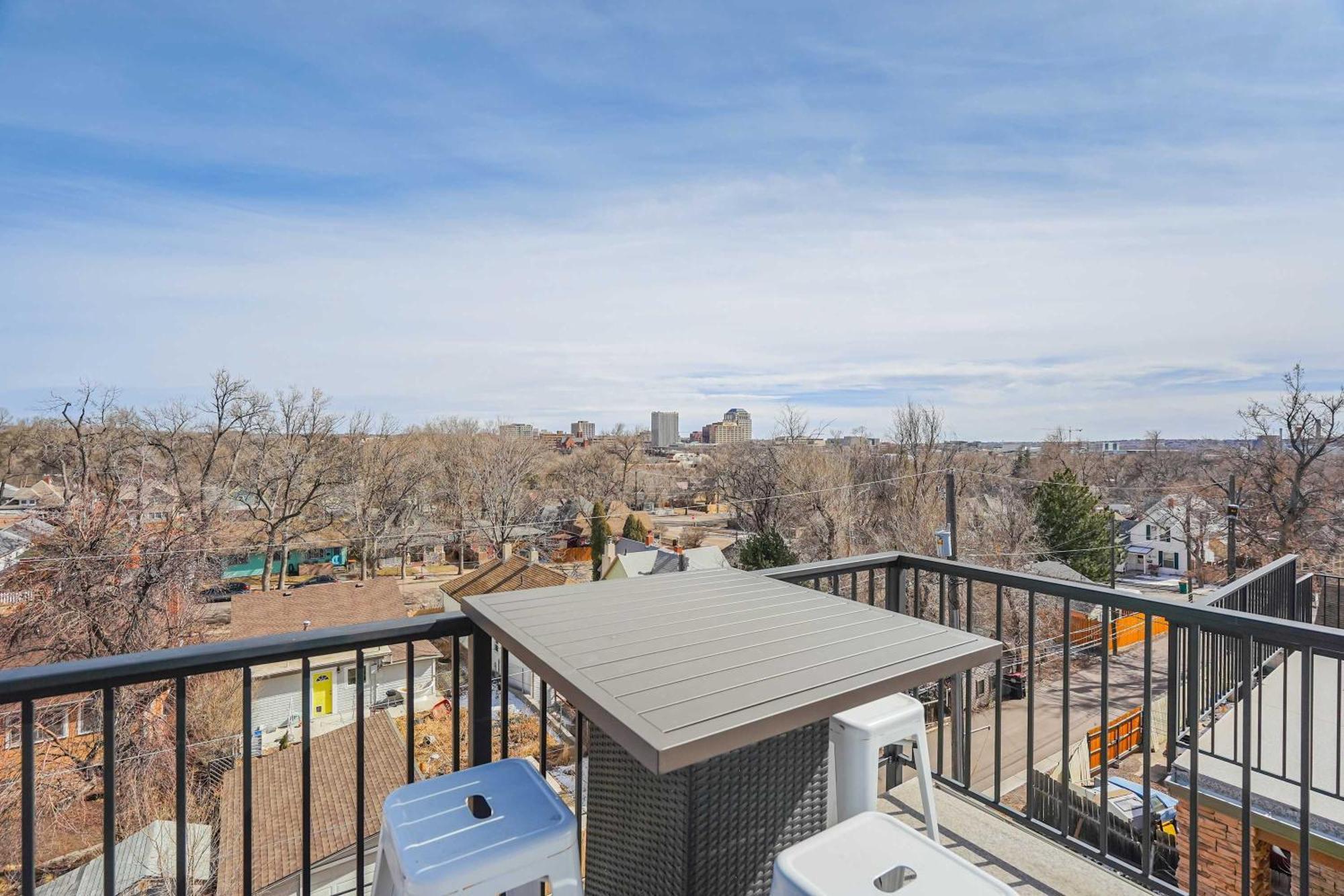 The Chestnut Downtown Rooftop Deck W Firepit Villa Colorado Springs Exterior photo